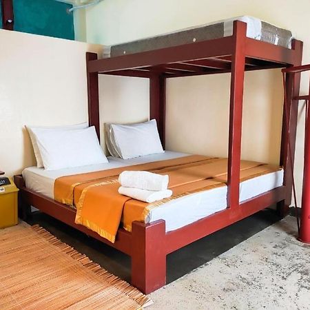 Lexias Hostel And Workspace - Siargao Catangnan ภายนอก รูปภาพ