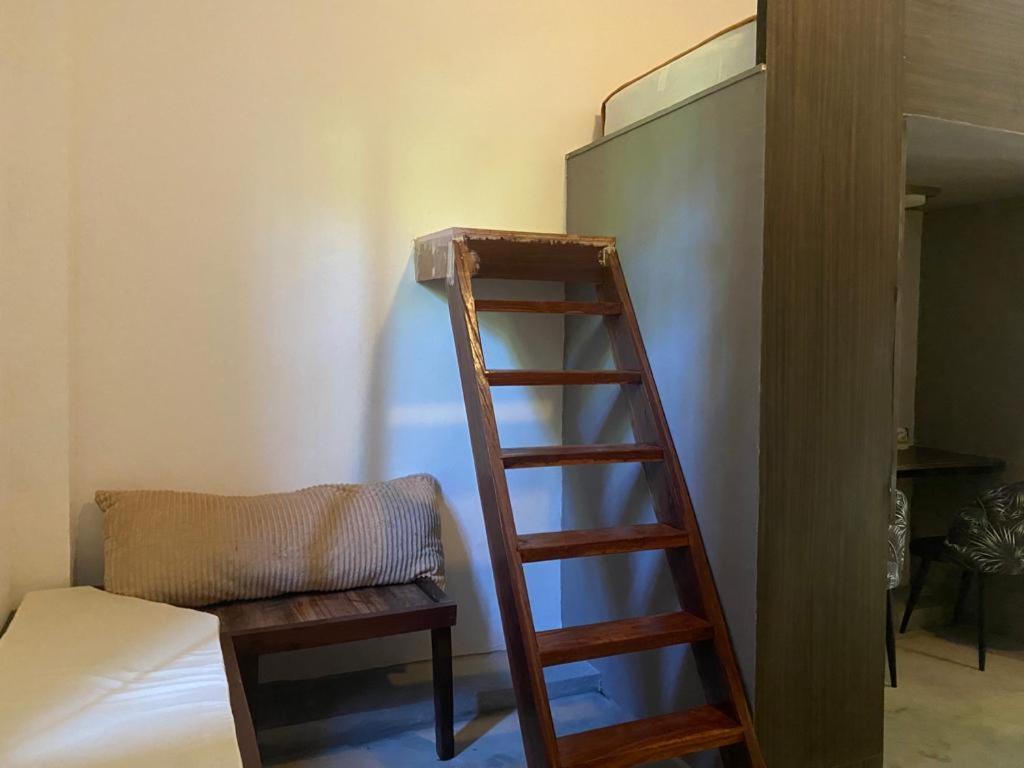 Lexias Hostel And Workspace - Siargao Catangnan ภายนอก รูปภาพ