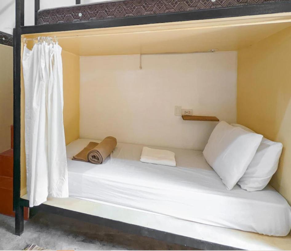 Lexias Hostel And Workspace - Siargao Catangnan ภายนอก รูปภาพ
